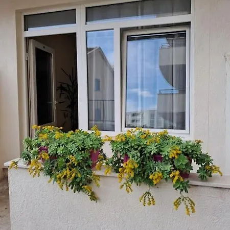 Holiday Home Apartment *